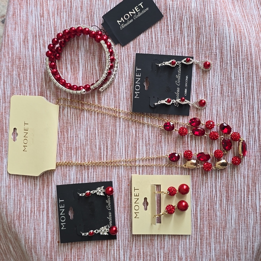 MONET WOMEN'S FASHION JEWELRY BUNDLE OF 5 ITEMS